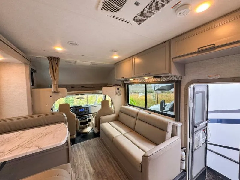 2024 Thor Motor Coach Coleman 28CM - Photo 3