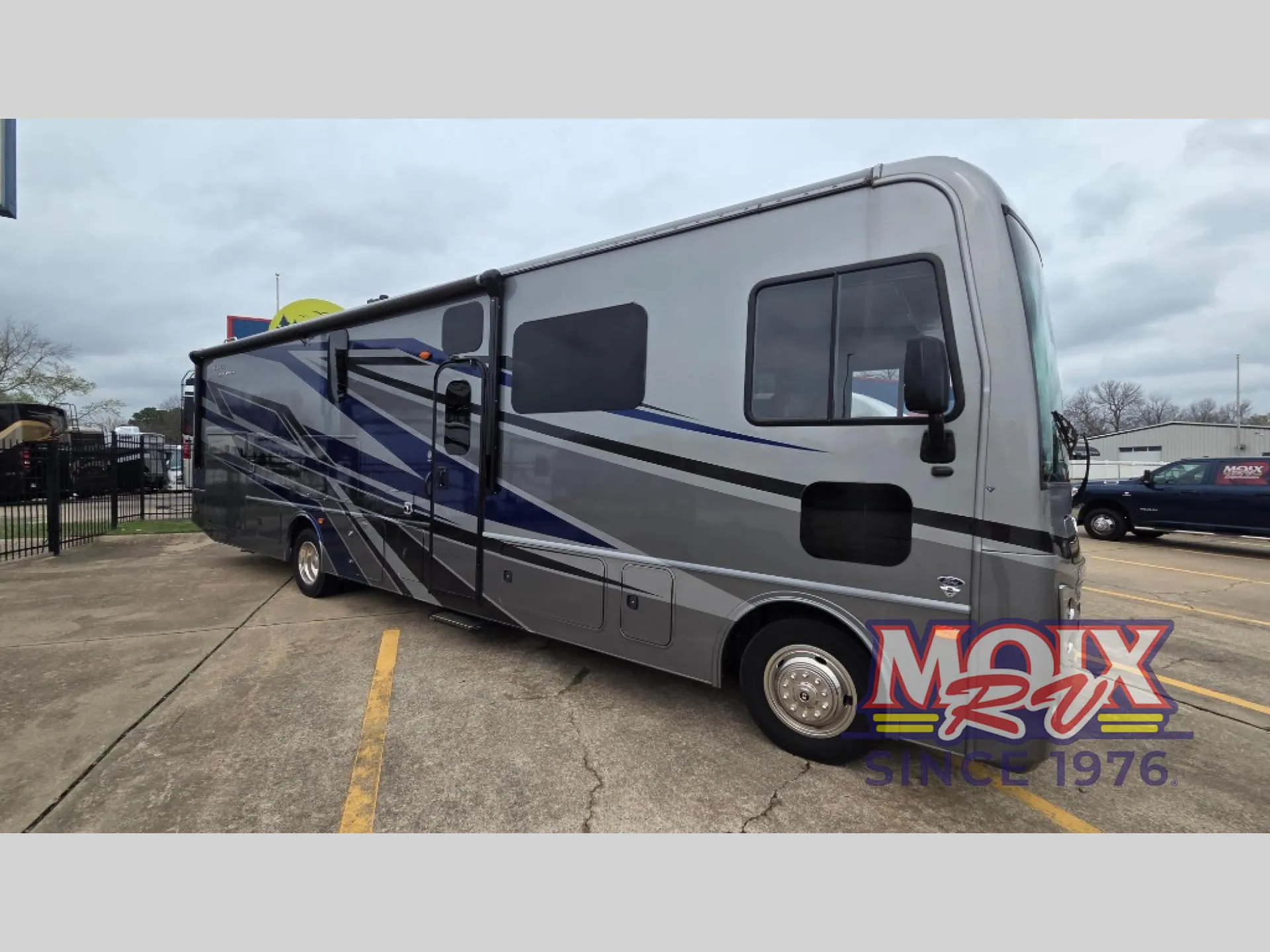 2023 Holiday Rambler Eclipse 34J - Photo 2