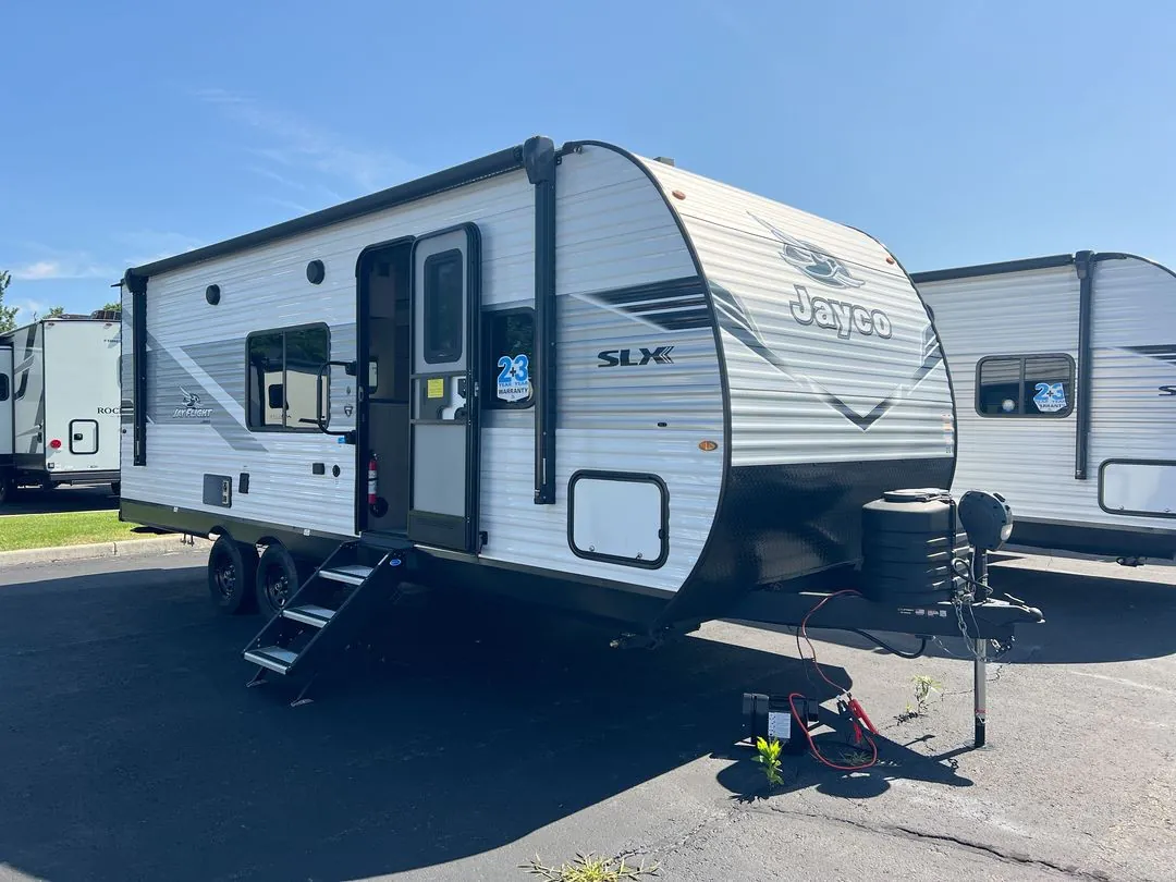 2025 Jayco Jay Flight SLX 225MLS - Photo 2