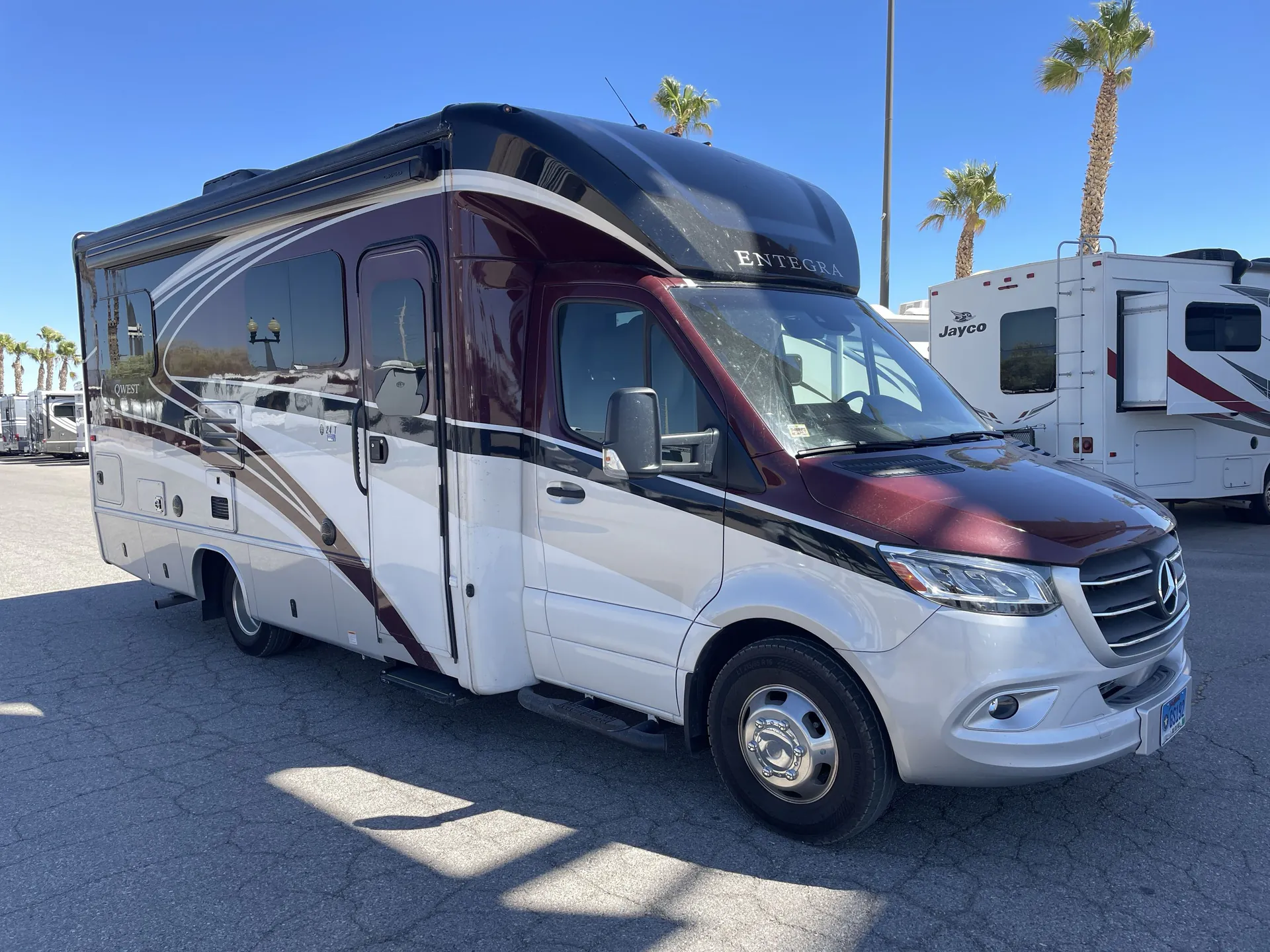 2023 Entegra Coach Qwest 24T - Photo 2