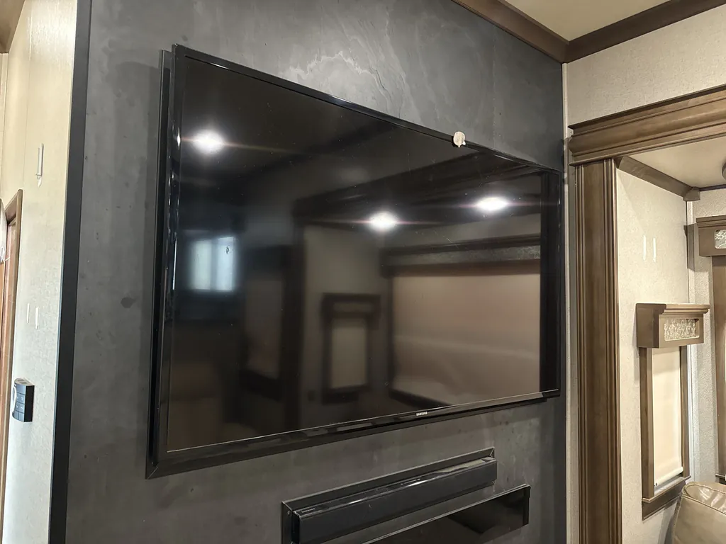 2018 Forest River RiverStone 39FK, Photos photo 13