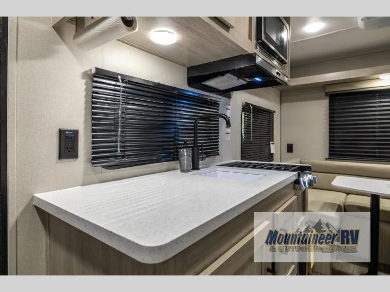 2027 Coachmen Catalina Summit Series 7 154RDX - Photo 3
