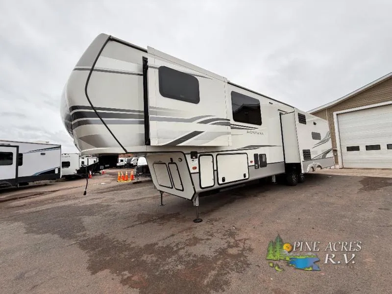 2022 Keystone Montana 3781RL - Photo 4