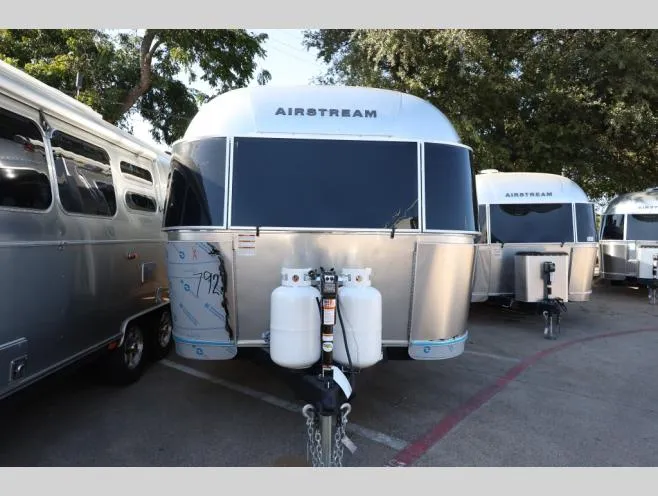2026 Airstream Globetrotter 30RB - Photo 2