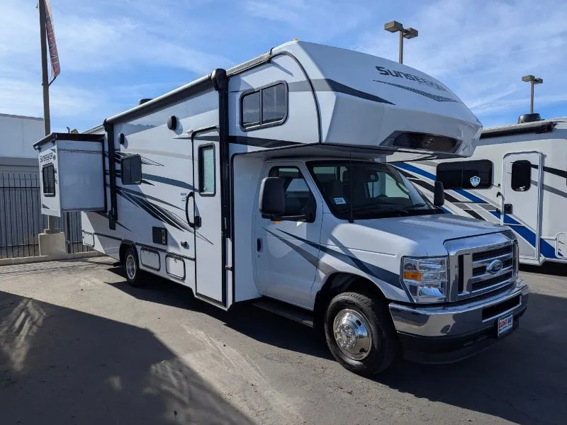 2024 Forest River Sunseeker 2550DS LE - Photo 2