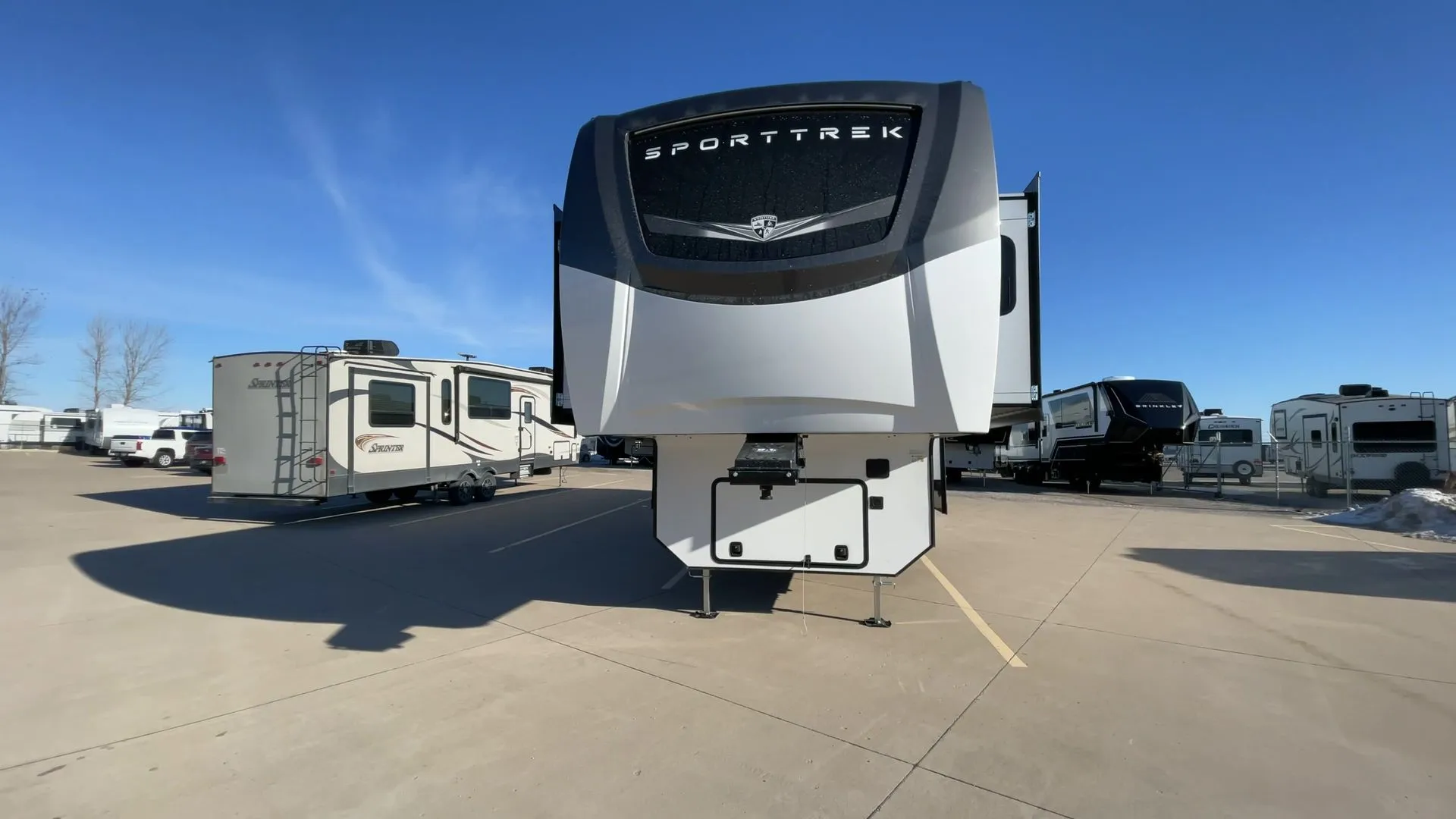 2026 Venture RV SPORTTREK TOURING EDITION FW 365VFL - Photo 4