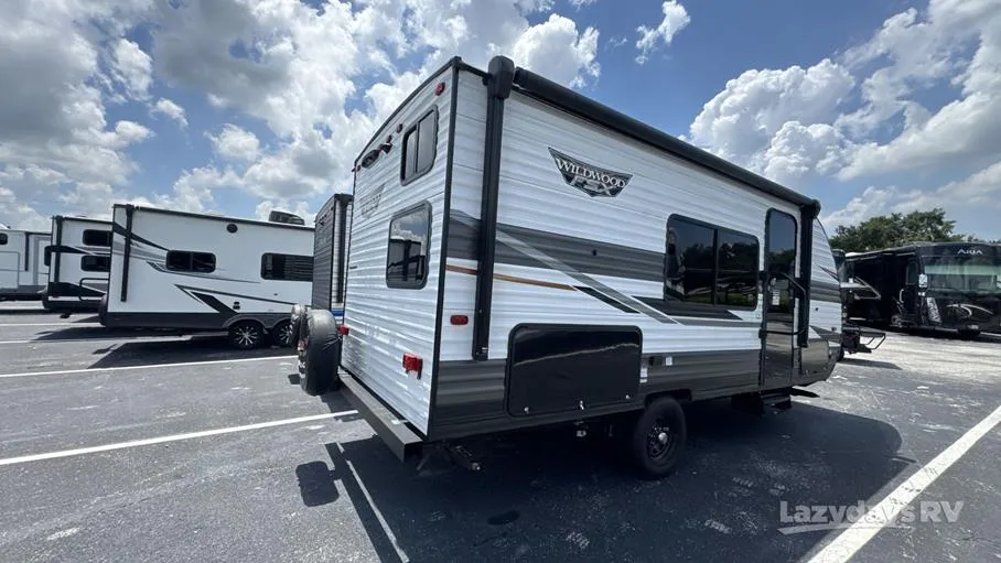 2024 Forest River Wildwood X-Lite 179DBK - Photo 4