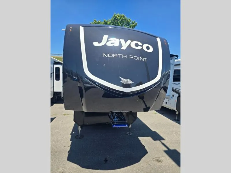 2026 Jayco North Point 377RLBH - Photo 3