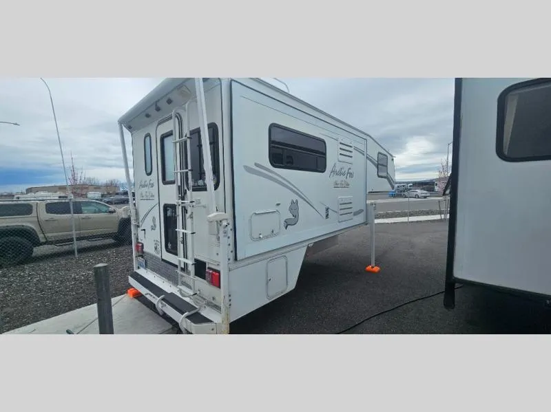 2005 Northwood Arctic Fox Camper 1150 - Photo 2