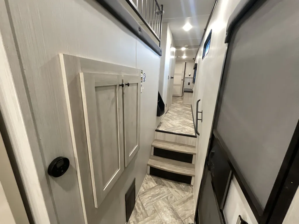 2023 Forest River Wildcat 369MBL, Photos photo 8
