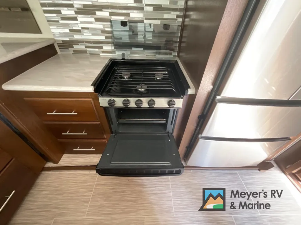 2018 Forest River Wildcat 34WB, Photos photo 22