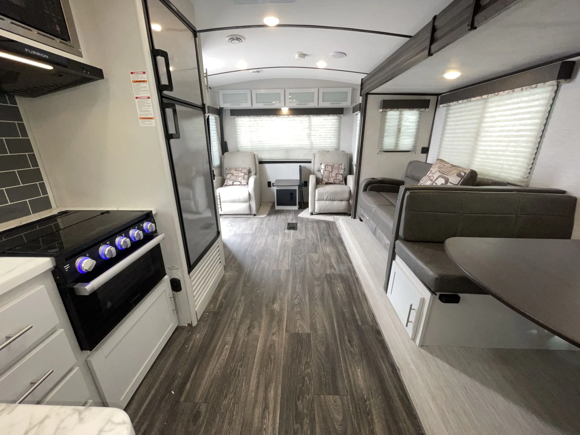 2021 Keystone Bullet 291RLS — living area main