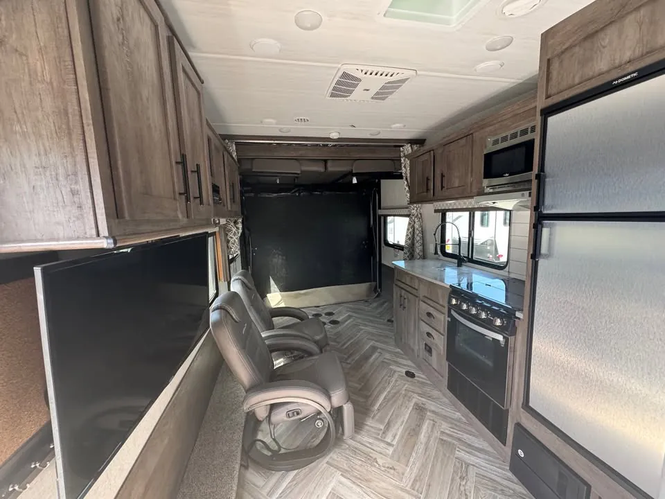 2021 Forest River Stealth FQ2413G, Photos photo 5
