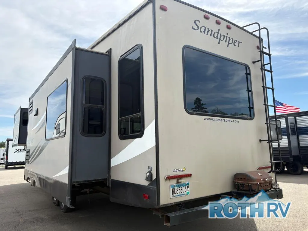 2015 Forest River RV Sandpiper 35ROK - Photo 4