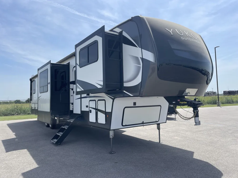 2022 Dutchmen Yukon 421FL - Photo 2