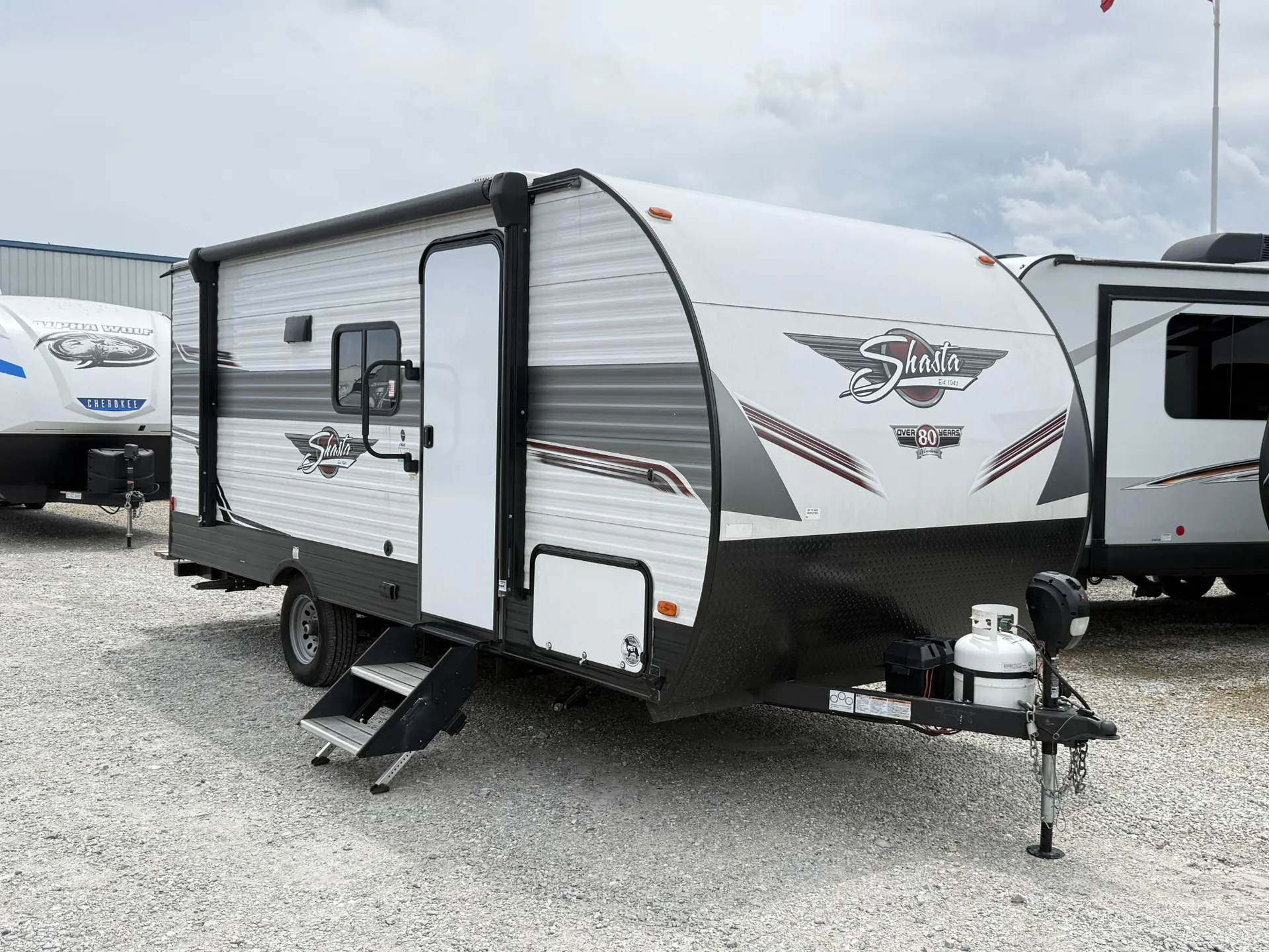 2022 Shasta Shasta 18BH - Photo 2