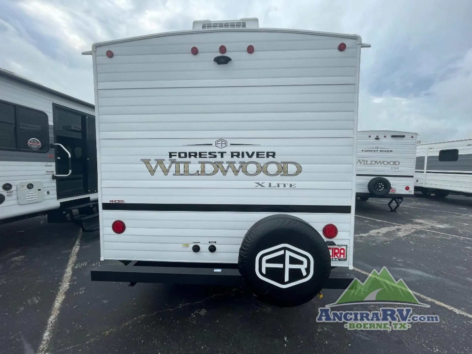2027 Forest River RV Wildwood 273QBXL - Photo 3