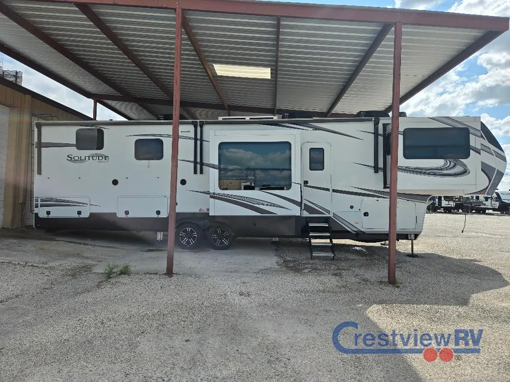 2022 Grand Design Solitude 380FL - Photo 4
