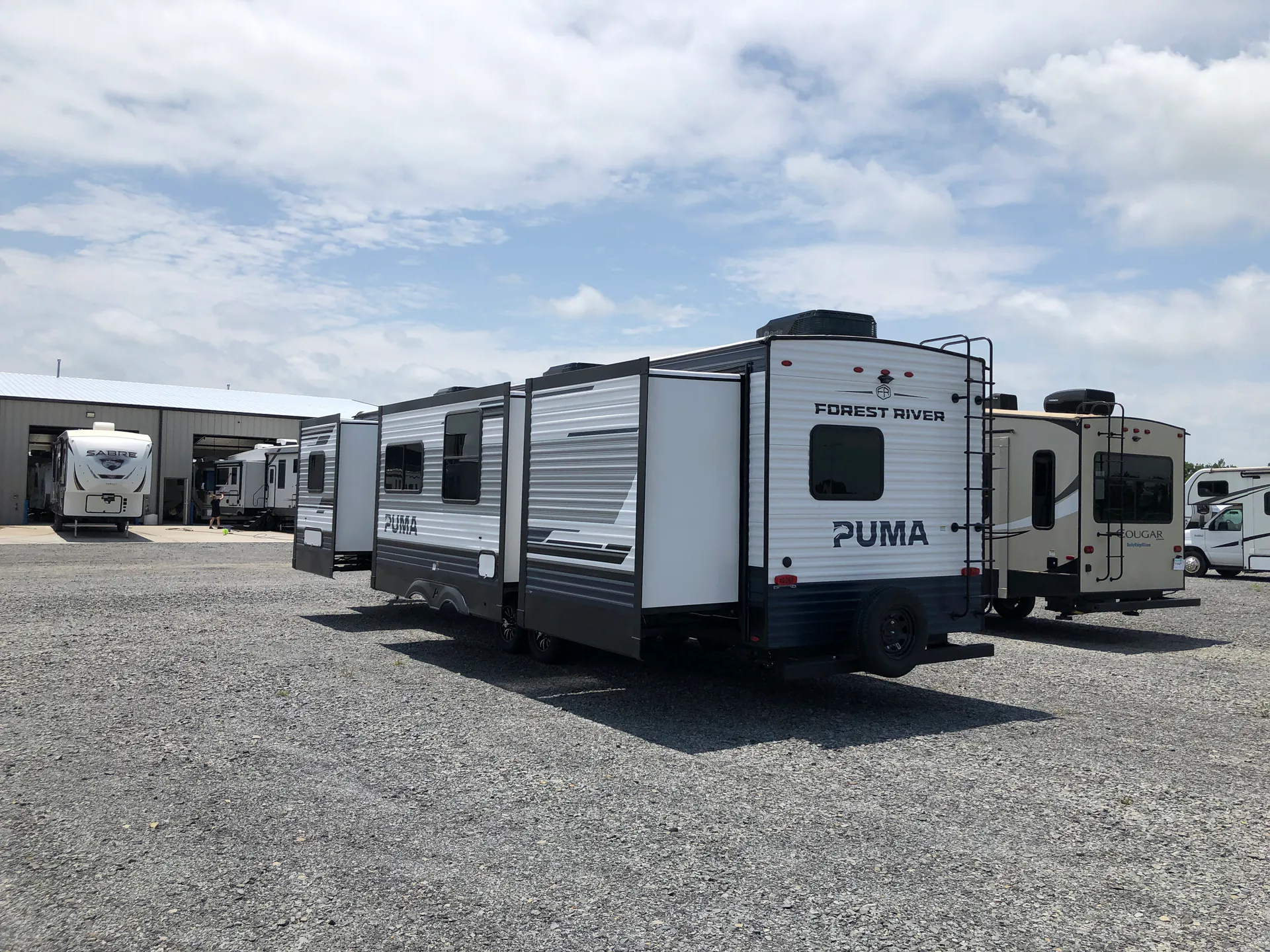 2027 Forest River Puma 32BHFS — Photo 5