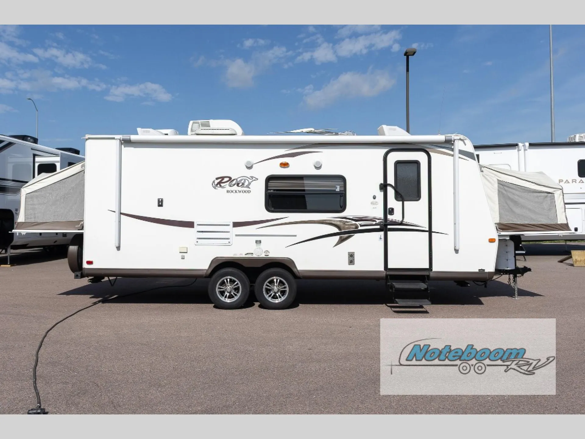 2015 Forest River Rockwood Roo 23SS - Photo 2