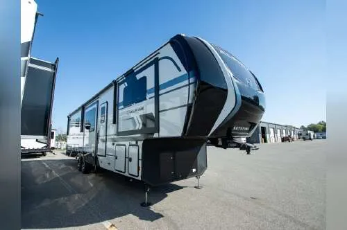 2026 Keystone Alpine 3710FL - Photo 2