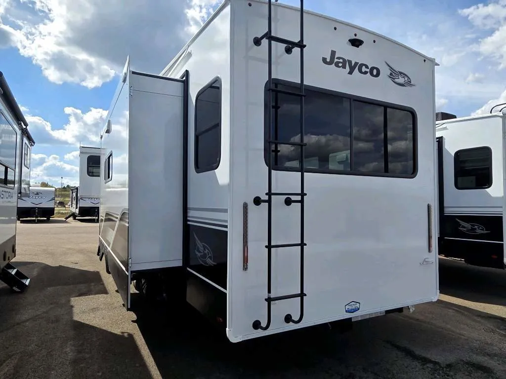 2026 Jayco Eagle 321RSTS - Photo 4