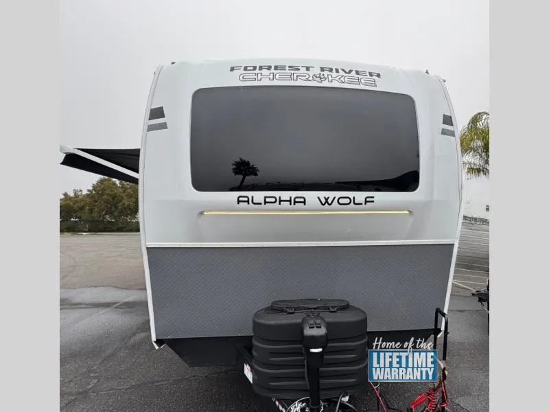 2026 Forest River Cherokee Alpha Wolf 33BH - Photo 4