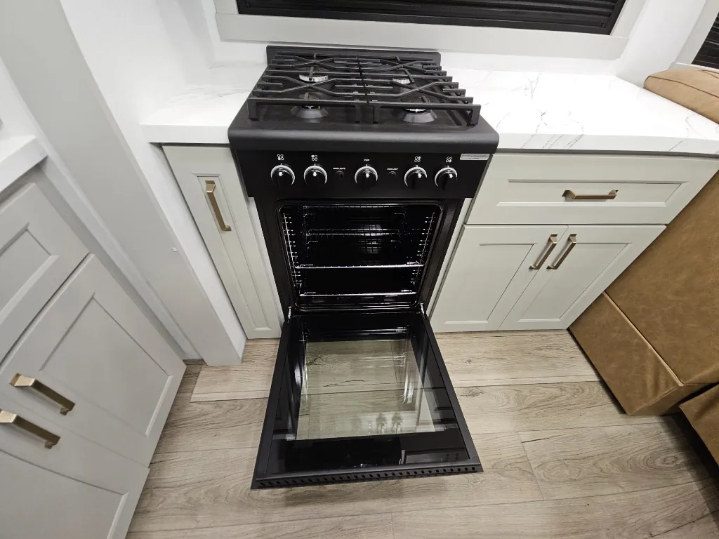 2026 Brinkley Model G 3950, Kitchen photo 15