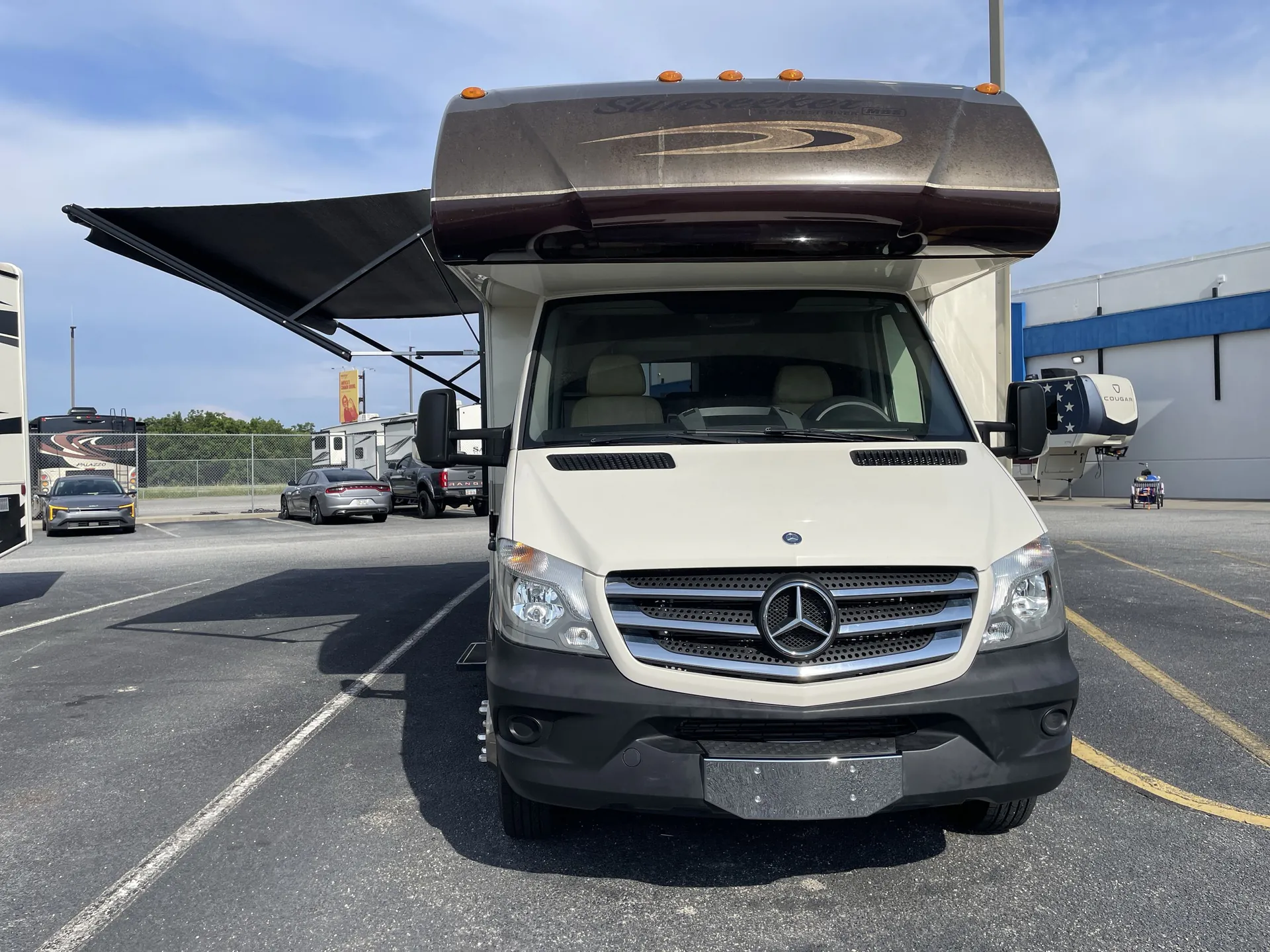 2015 Forest River Sunseeker MBS 2400R — front