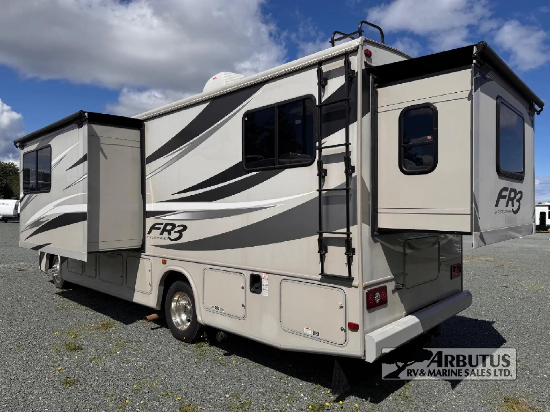 2016 Forest River FR3 30DS — Photo 5