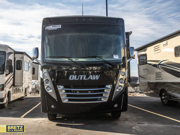 2021 Thor Motor Coach Outlaw 38KB - Photo 4