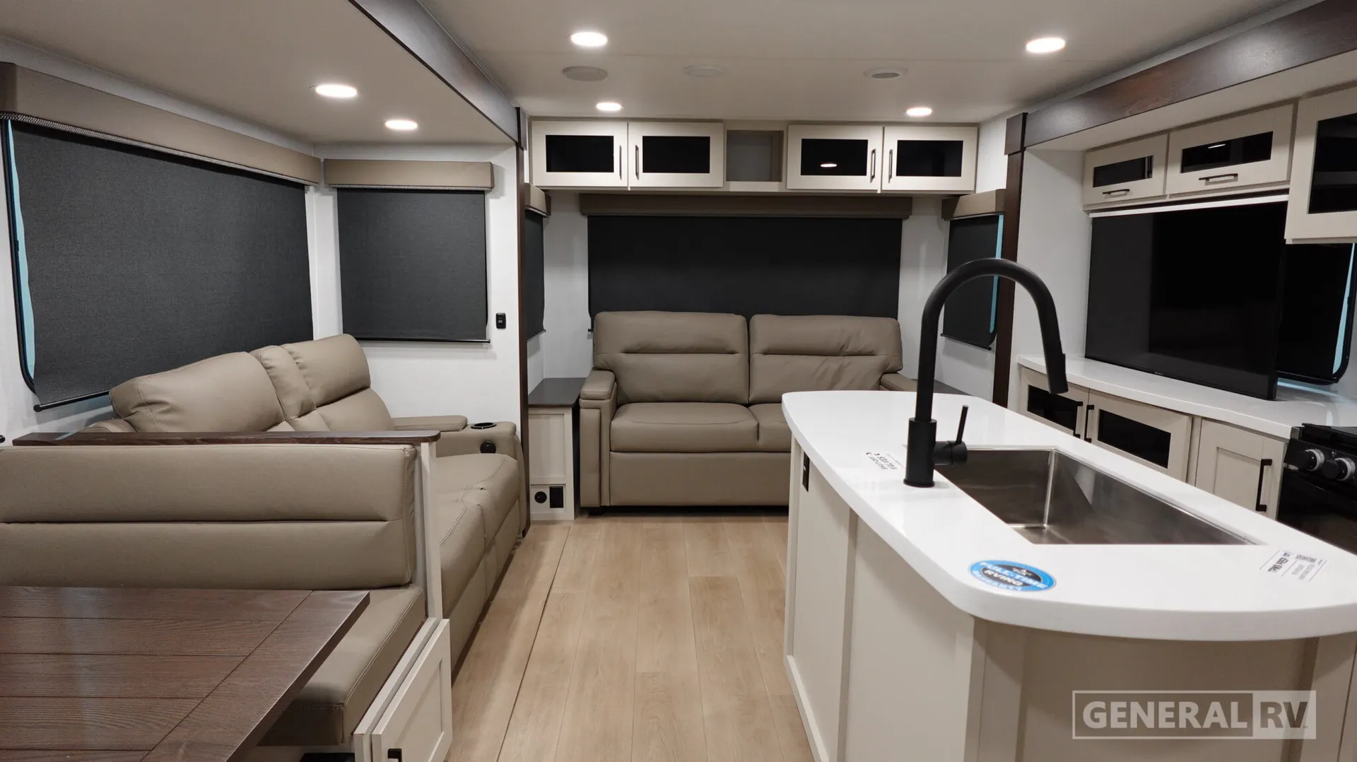 2027 Alliance RV Delta 292RL - Photo 3