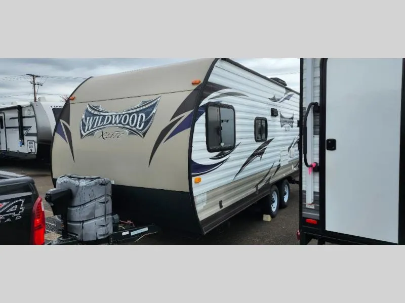 2015 Forest River RV Wildwood X-Lite 181BHXL - Photo 2