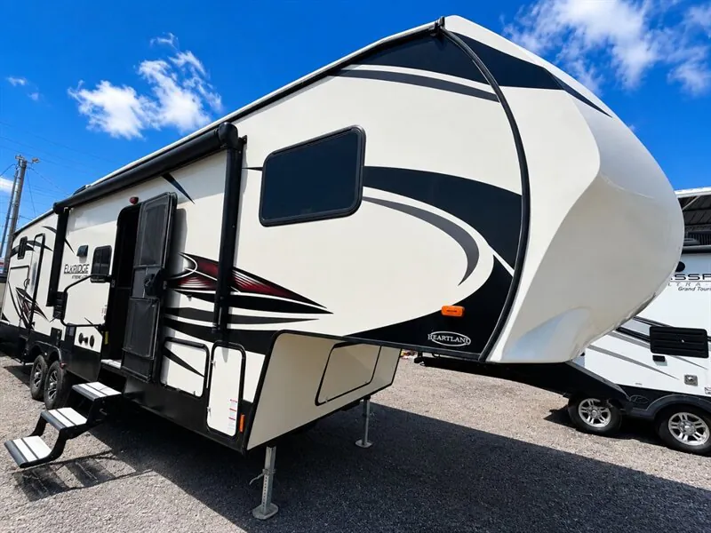 2018 Heartland ElkRidge Xtreme Light E 326 - Photo 2