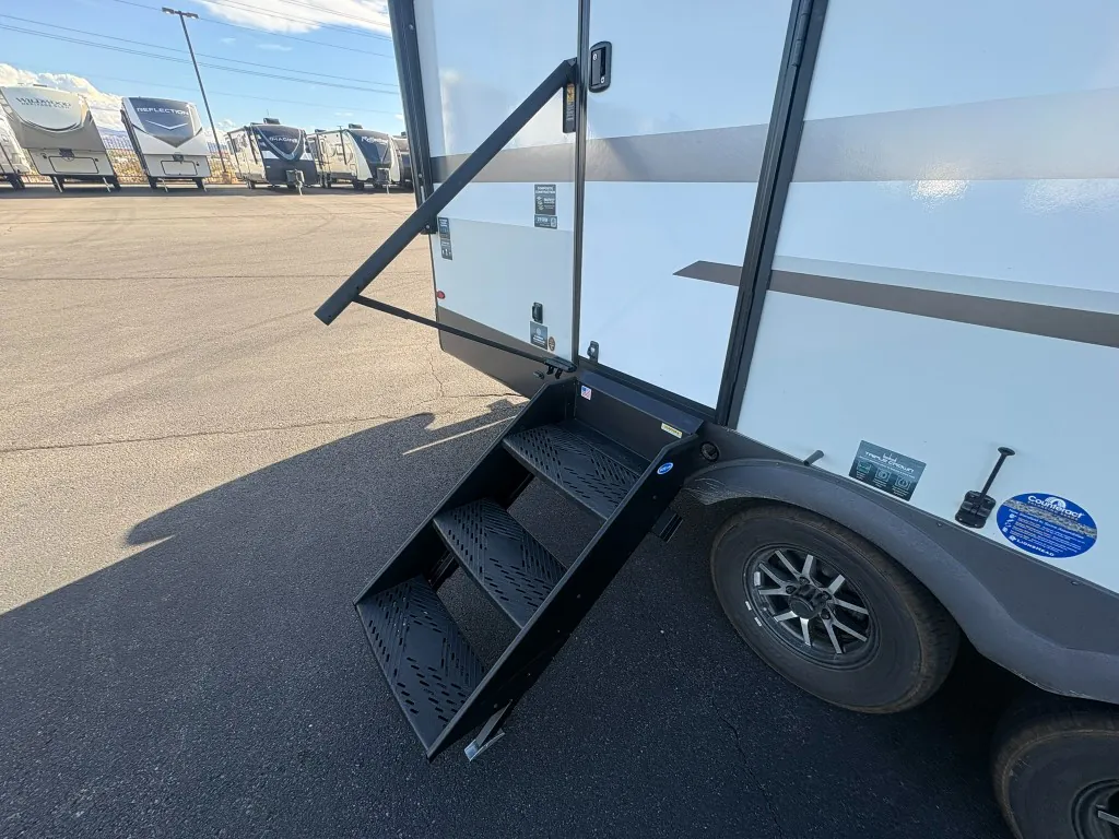 2027 Forest River Flagstaff Micro Lite 25SRB, Photos photo 15