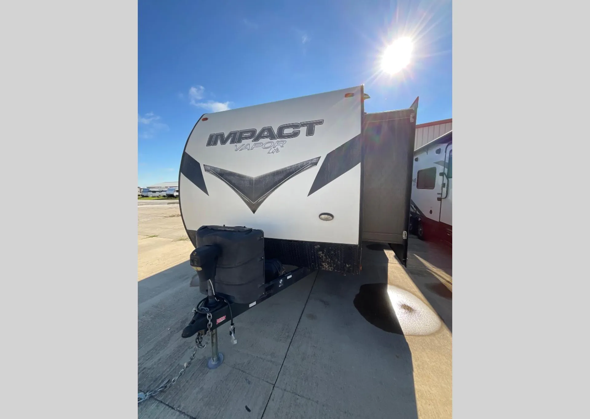 2018 Keystone Impact 29V - Photo 3