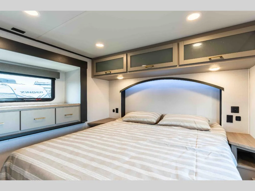 2027 Forest River Stealth 3300, Photos photo 8