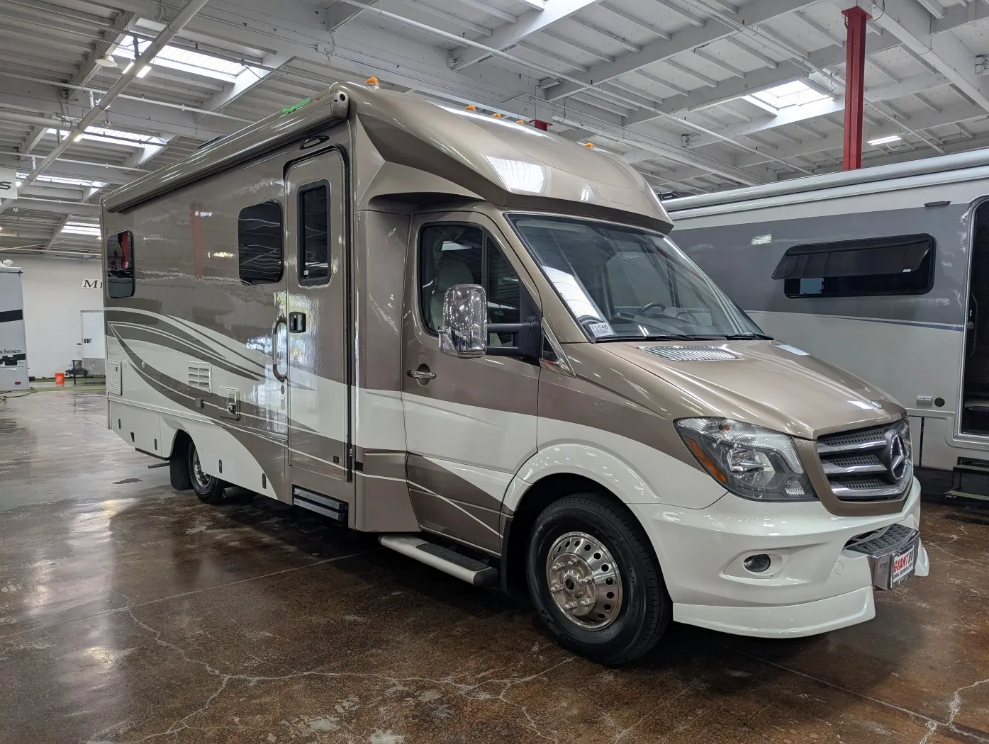2015 RENEGADE Villagio 25QRS - Main photo