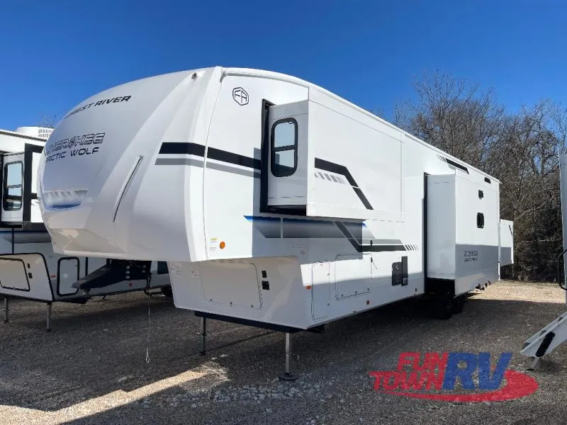 2026 Forest River Cherokee Arctic Wolf 38DST - Photo 3