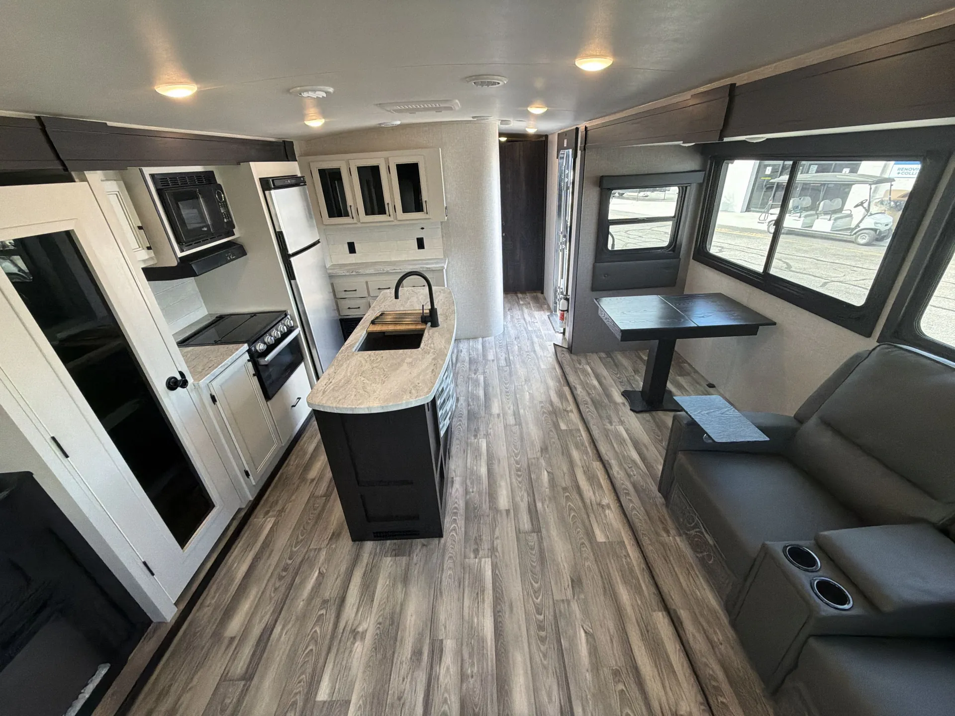 2023 Highland Ridge Open Range Light 290RLS — living area main
