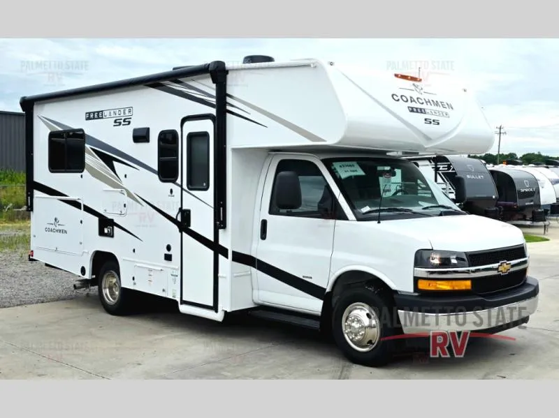 2027 Coachmen Freelander 21QSS CHEVY 3500 - Photo 2