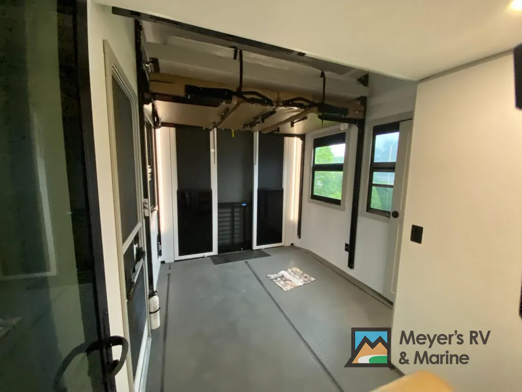 2026 Brinkley Model G 4100, Photos photo 43