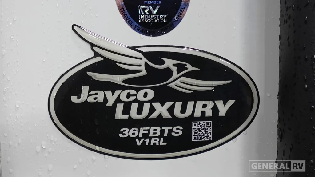 2027 Jayco Pinnacle 36FBTS, Photos photo 38