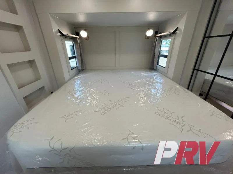 2027 Brinkley Model Z 3100 - Photo 3