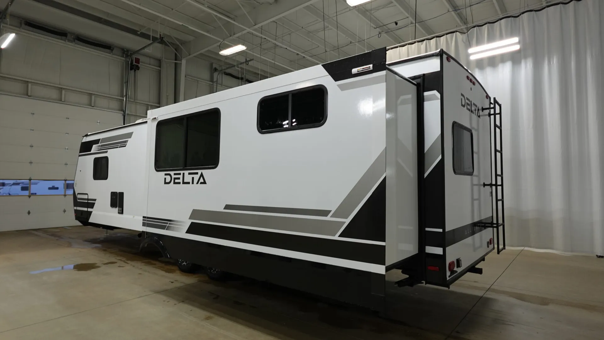 2026 Alliance RV Delta 321BH - Photo 4