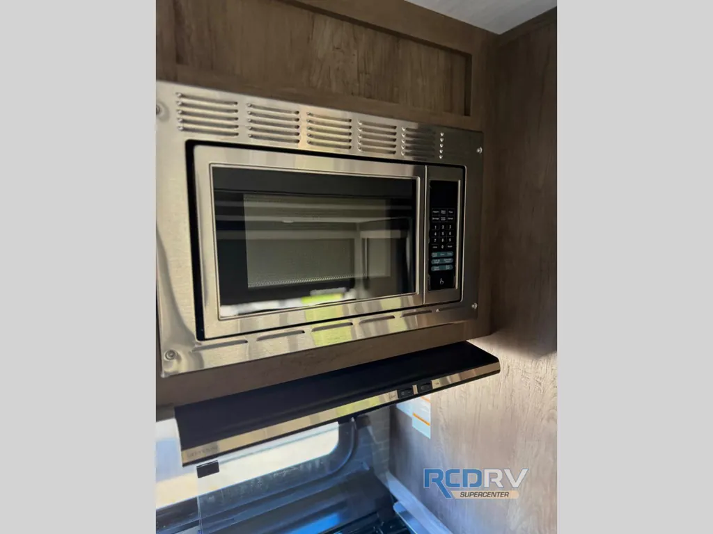 2021 Forest River Wildwood 31KQBTS, Photos photo 15