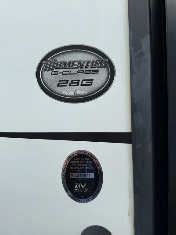 2022 Grand Design Momentum G-Class 28G - Photo 4