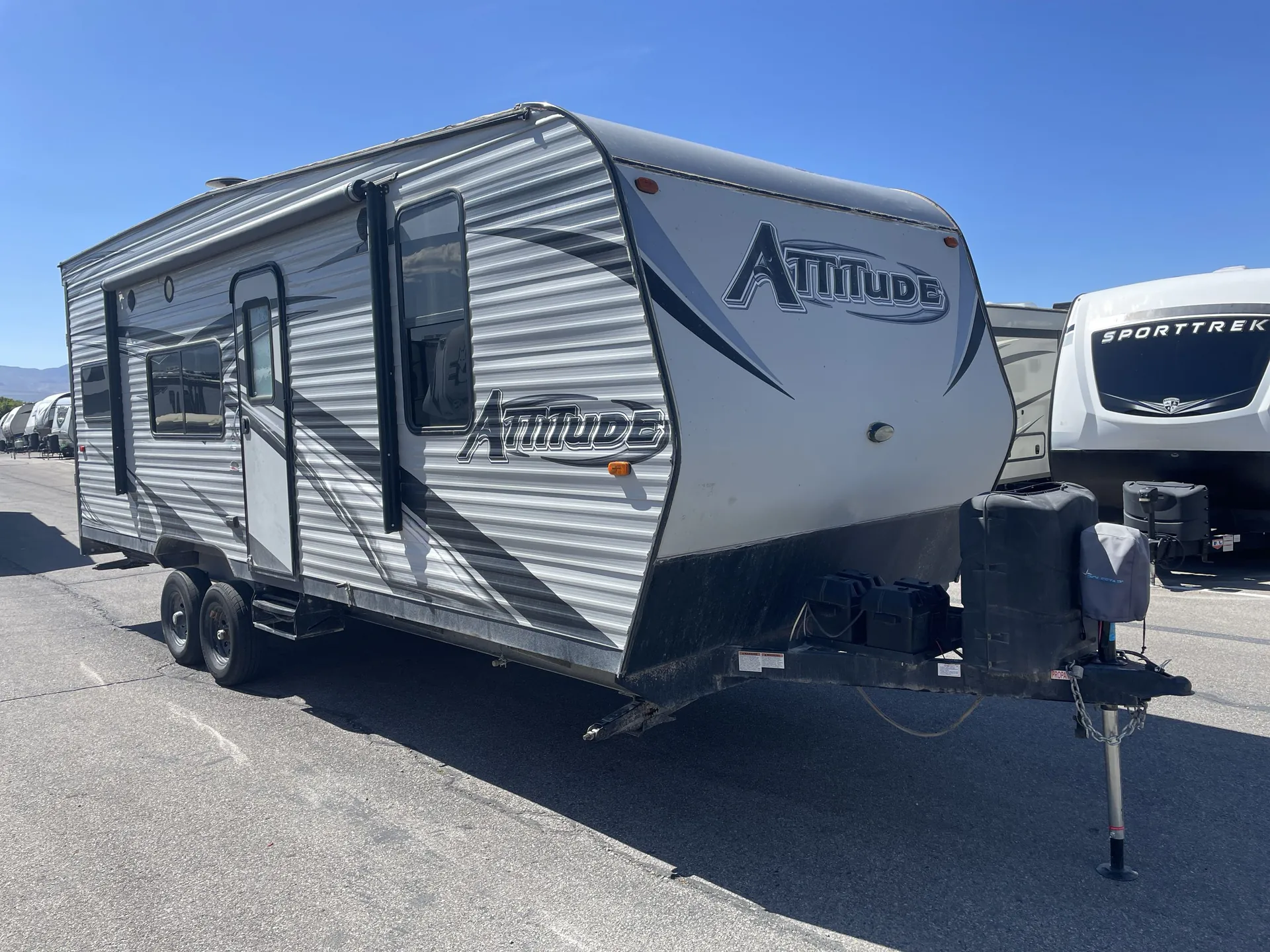 2018 eclipse rv Attitude Limited 21SA-LE - Photo 2