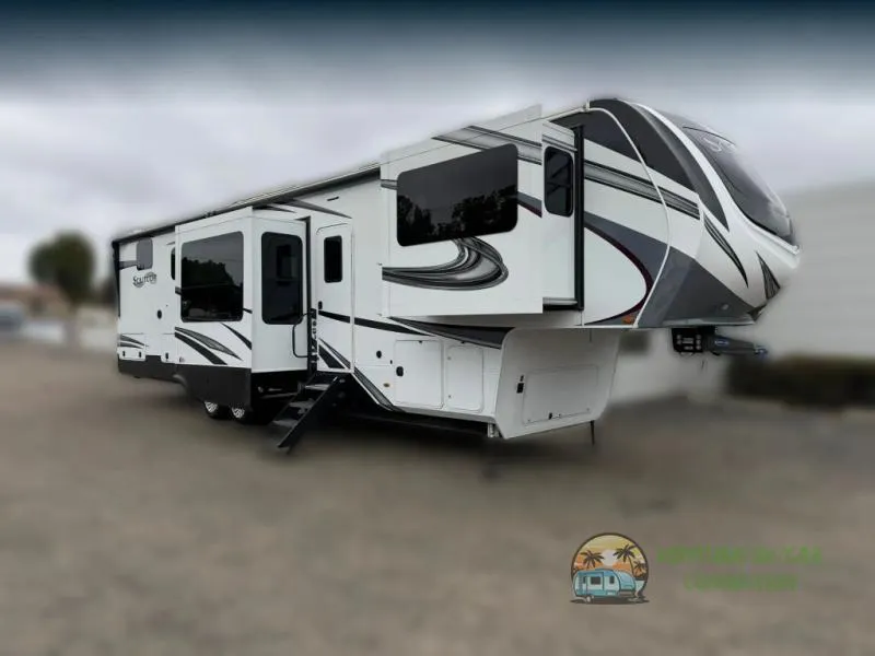 2022 Grand Design Solitude 380FL - Photo 4