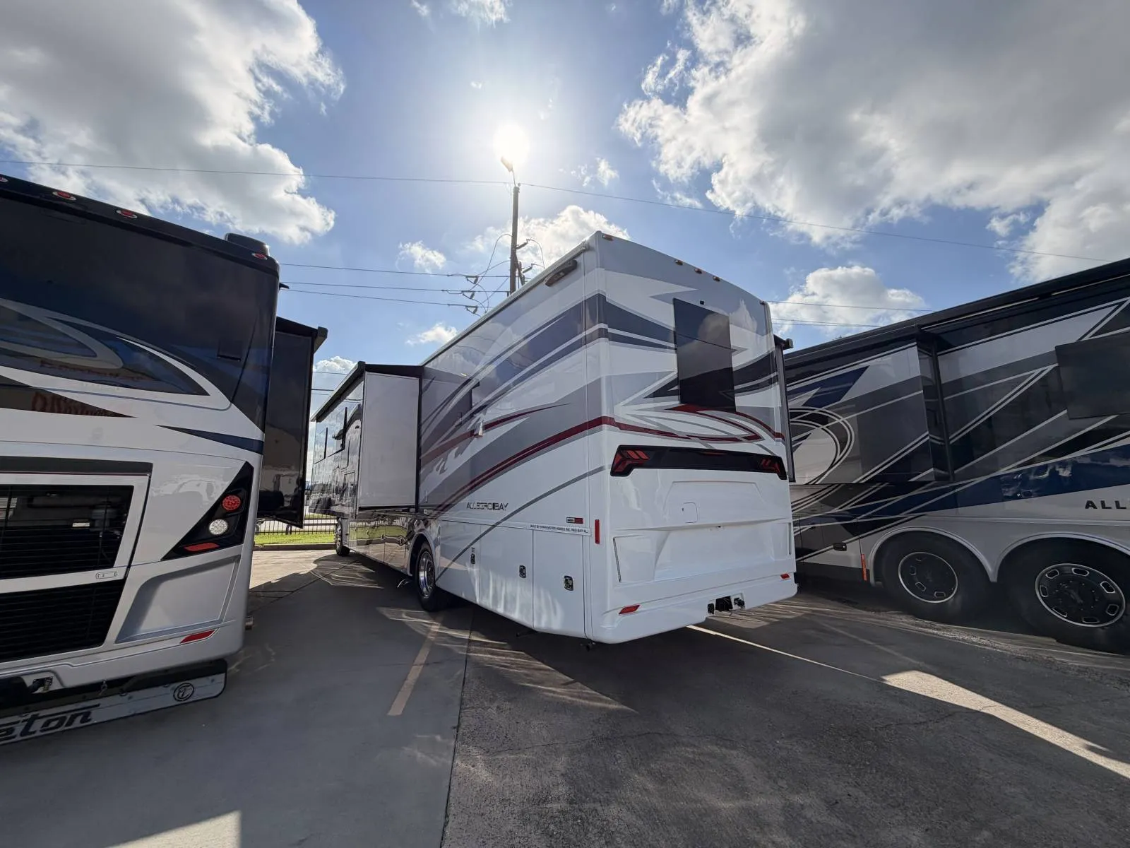 2027 Tiffin Allegro Bay 38 AB - Photo 3